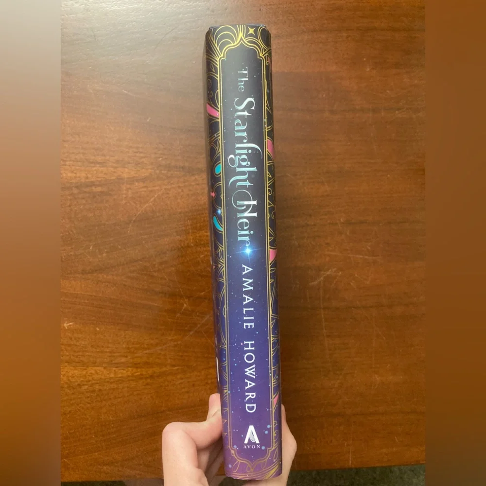 The Starlight Heir Book by Amalie Howard Fairyloot Edition - Picture 2 of 11